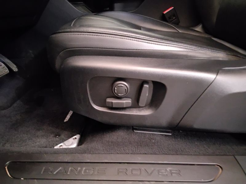 GuidiCar - LAND ROVER Range Rover Evoque 2022 Evoque 2.0d i4 mhev SE awd 163cv auto Usato